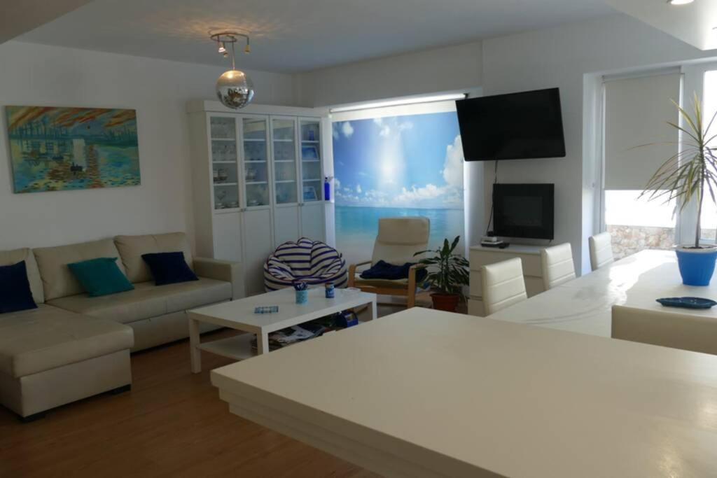 Piso En Santa Cristina, A 150 M De La Playa Apartment โอเลรอส ภายนอก รูปภาพ